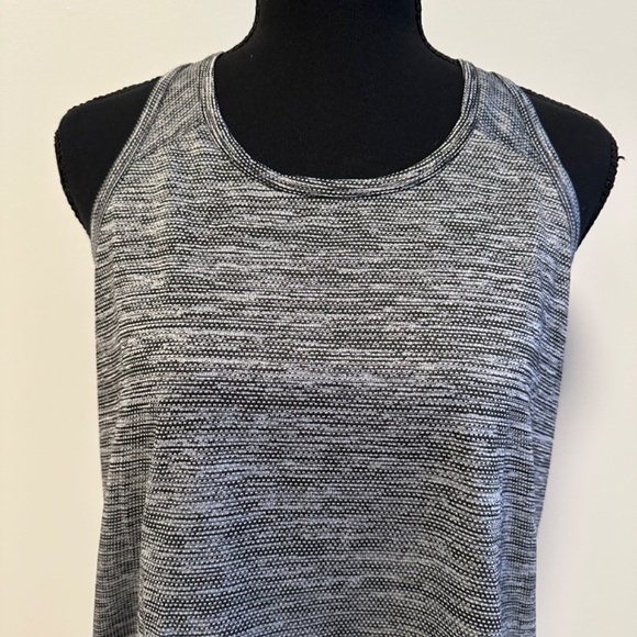 *DANSKIN NOW* Heather Gray Activewear Tank Top Size Medium (8-10) - Picture 5 of 7